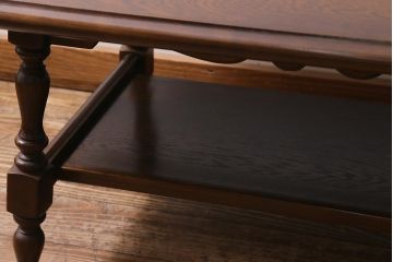 中古　飛騨産業　キツツキマーク　穂高シリーズ　クラシカルなデザインが素敵なセンターテーブル(ローテーブル、リビングテーブル)(R-039507)