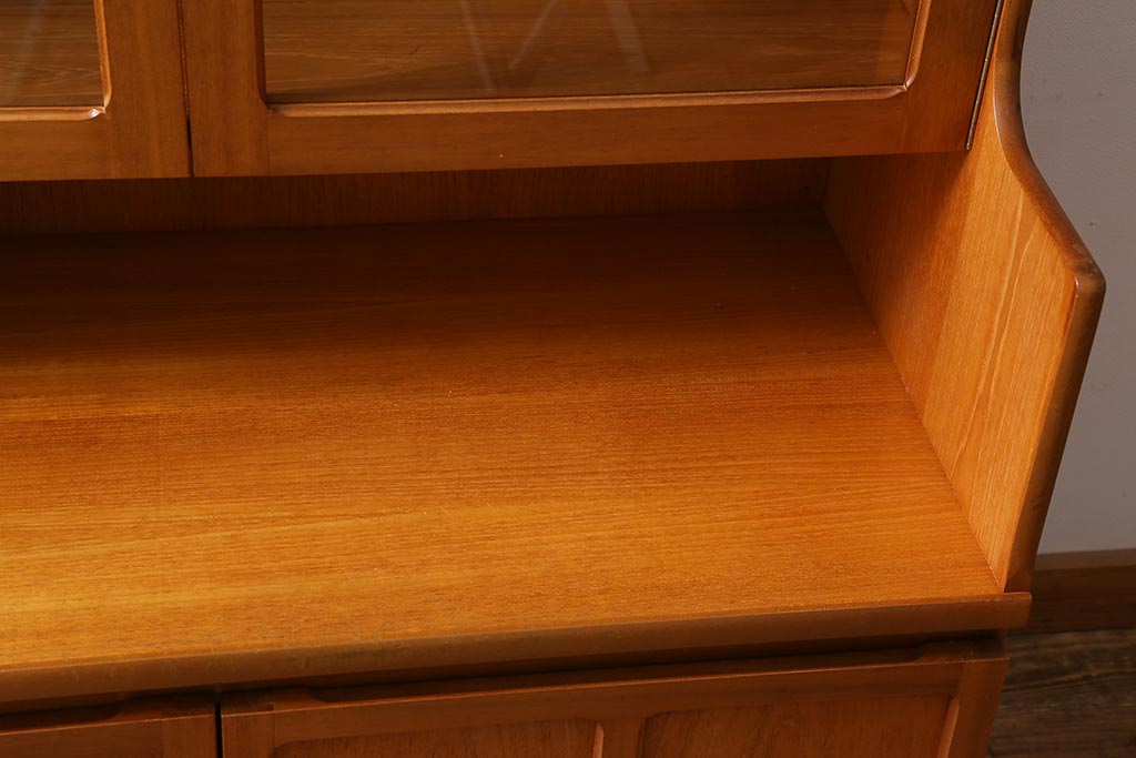 ヴィンテージ家具　北欧ビンテージ　nathan社(ネイサン)　チーク材　ウォールユニット(キャビネット、食器棚)(R-039510)