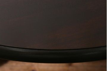 中古　北海道民芸家具　モダンでシックな佇まいの円形テーブル(サイドテーブル、カフェテーブル)(R-039511)