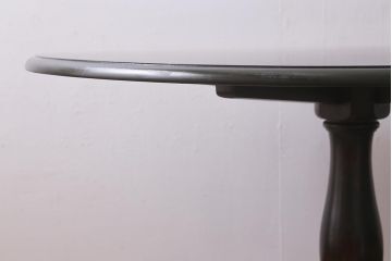 中古　北海道民芸家具　モダンでシックな佇まいの円形テーブル(サイドテーブル、カフェテーブル)(R-039511)