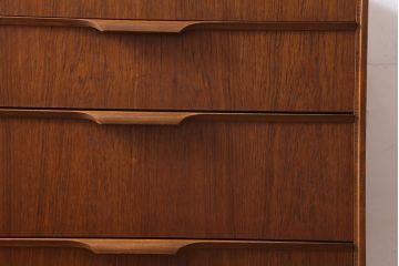 ヴィンテージ家具　イギリス　Austinsuite(オースティンスイート)　温かみのあるチーク材が魅力のチェスト(引き出し、ビンテージ)(R-039512)