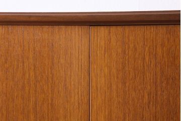 ヴィンテージ家具　G-PLAN(ジープラン)　FORM FIVE　チーク材製　スタイリッシュな佇まいのウォールユニット(キャビネット、収納棚、戸棚、飾り棚、ビンテージ)(R-039524)