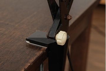 ビンテージ照明　和製ビンテージ　昭和中期　レトロな雰囲気漂うZライト(スタンドライト、卓上照明、照明)(R-039526)