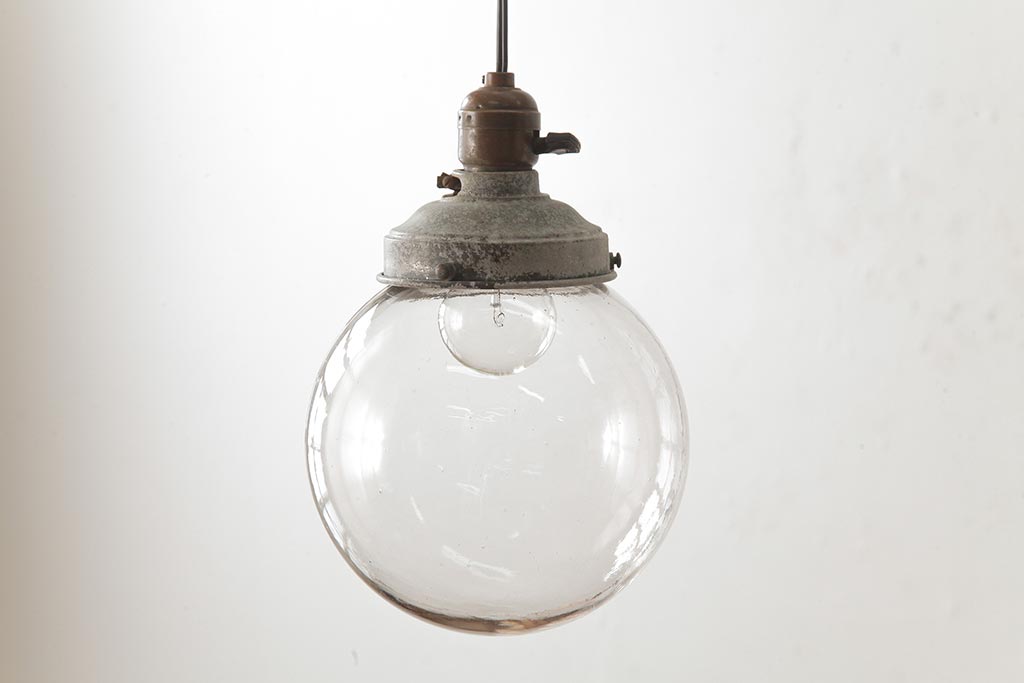 アンティーク照明　和製アンティークアンティーク　大正期　気泡入りのガラスが魅力的なペンダントライト(天井照明、吊り下げ照明)(R-039527)