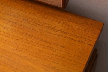 ビンテージ家具　イギリスヴィンテージ　G-PLAN(ジープラン)　チーク材の美しい木味が魅力的なドレッサー(ドレッシングテーブル、化粧台)(R-039532)