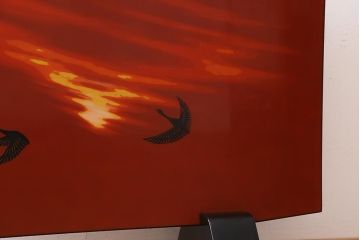 中古　漆塗り　象谷塗・蒟醤(キンマ)塗　鶴身広堂作　夕焼紅葉図　朱と黒のコントラストが印象的なつい立て(衝立、パーテーション)(R-039535)