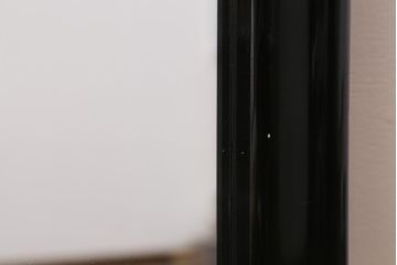 アンティーク雑貨　和洋どちらのインテリアにも合わせられるシックな色合いのミラー(鏡)(R-039538)