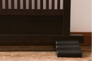 中古　松本民芸家具　直線的なデザインが美しいモダンなC型衝立(つい立て、パーテーション)(定価約14万円)(R-039540)