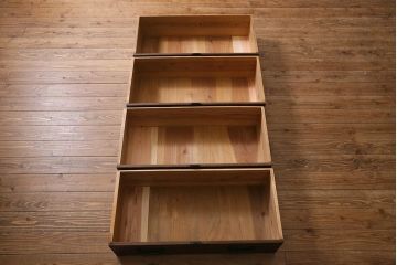 アンティーク家具　和製アンティーク　明治大正期　前面桐材　渋さ漂う重ね箪笥(衣装タンス、引き出し、桐箪笥、桐たんす)(R-039544)