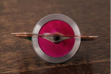 アンティーク雑貨　昭和期　タイガー商会　T.K　レトロなジョッキーゴマ(コマ、駒、おもちゃ)(R-039546)