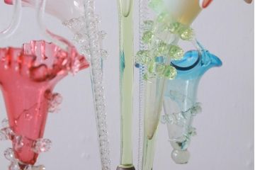フランスアンティーク　ビクトリア朝　glass Epergne　ワセリンガラス　華やかなガラス製のセンターピース(テーブルウェア、オブジェ)(R-039549)