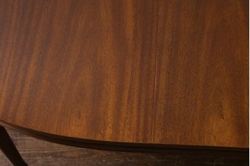 ヴィンテージ家具　DREXEL HERITAGE(ドレクセルヘリテイジ)　Triune(トライユン)　品のある佇まいがすてきなダイニングテーブル(エクステンションテーブル、ビンテージ)(R-039554)