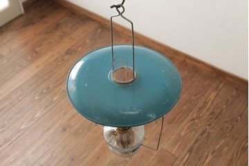 ビンテージ雑貨　アメリカビンテージ　未使用品　デッドストック　青色のアルミシェードがかわいらしいオイルランプ(吊り下げランプ)(R-039560)