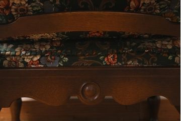 中古　飛騨産業　キツツキ　穂高シリーズ　絵画のようなファブリックが素敵な1人掛けソファ(アームチェア)(R-039565)