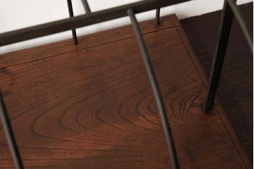 アンティーク雑貨　和製アンティーク　ケヤキ材　両面使いができる珍しいデザインの本立て(ブックエンド)(R-039568)