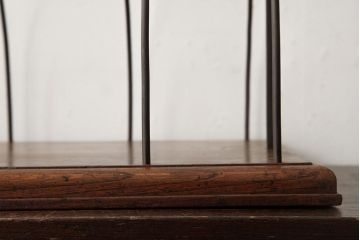 アンティーク雑貨　和製アンティーク　ケヤキ材　両面使いができる珍しいデザインの本立て(ブックエンド)(R-039568)
