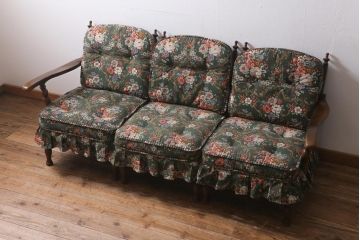中古　飛騨産業　キツツキ　穂高シリーズ　絵画のようなファブリックが素敵な3人掛けソファ(アームソファ)(R-039570)