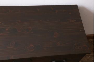 アンティーク家具　和製アンティーク　明治大正期　鉄脚付リメイク　すっきりとした佇まいが魅力の箪笥リビングボード(ローボード、チェスト、引き出し)(R-039572)