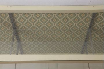 ビンテージ家具　ペイント　レトロな雰囲気がお洒落なガラスケース(ショーケース、陳列棚)(R-039578)