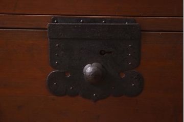 アンティーク家具　和製アンティーク　大正期　ヒノキ材　上品な佇まいが魅力の重ね箪笥(和タンス、衣装箪笥、引き出し)(R-039579)