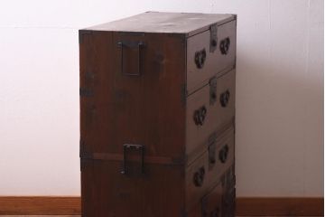 アンティーク家具　和製アンティーク　大正期　ヒノキ材　上品な佇まいが魅力の重ね箪笥(和タンス、衣装箪笥、引き出し)(R-039579)