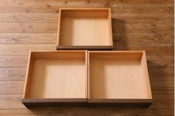 中古　永田良介商店　シックな雰囲気あふれる食器棚(カップボード、収納棚、キャビネット)(R-039581)