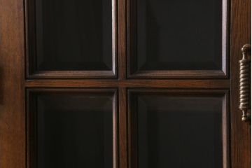 中古　永田良介商店　シックな雰囲気あふれる食器棚(カップボード、収納棚、キャビネット)(R-039581)