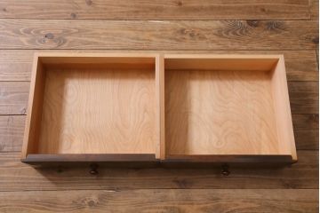 中古　松本民芸家具　シックな雰囲気がおしゃれなA型食器棚(カップボード、キャビネット、収納棚、戸棚)(定価50万円)(R-039583)