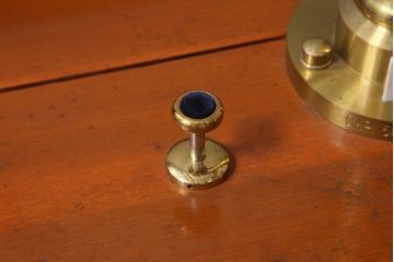 アンティーク雑貨　島津製作所　上皿天秤　ガラスケース　はかり　化学天秤(R-039585)