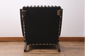 中古　神戸洋家具　ストライプのファブリックが素敵なアームソファ(1人掛けソファ)(R-039587)