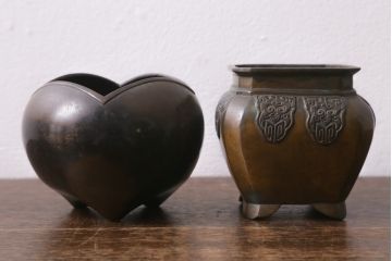 古民具・骨董　大正昭和初期　煙草盆一対　銅火入　漆器　箱付(R-039604)
