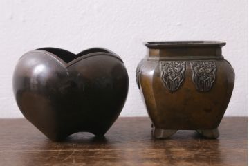 古民具・骨董　大正昭和初期　煙草盆一対　銅火入　漆器　箱付(R-039604)