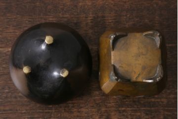 古民具・骨董　大正昭和初期　煙草盆一対　銅火入　漆器　箱付(R-039604)