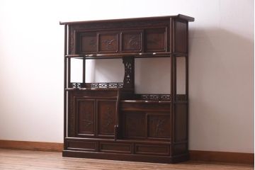 ヴィンテージ家具　唐木材　松竹梅の意匠が目を惹く上品な佇まいの茶棚(飾り棚、収納棚、ビンテージ)(R-039608)