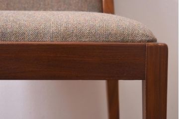 ヴィンテージ家具　北欧ビンテージ　G-PLAN(ジープラン)　しなやかなラインが魅力的なダイニングチェア(ワークチェア、椅子)(R-039621)