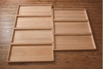 中古　国産　高級品　総桐材　木肌と金具のコントラストが美しい上品な2WAY重ね桐箪笥(和タンス、衣装箪笥、衣装盆付き、桐たんす)(R-039622)