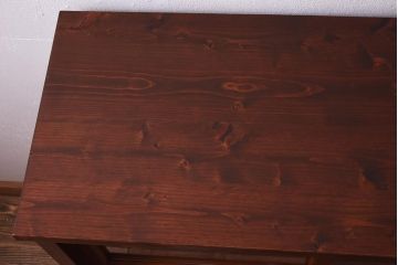 アンティーク家具　和製アンティーク　リメイク　当店オリジナルガラス　麻の葉ガラス　脚付き　ノスタルジックな雰囲気漂うキャビネット(戸棚、収納棚)(R-039627)