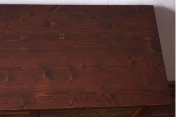 アンティーク家具　和製アンティーク　リメイク　当店オリジナルガラス　麻の葉ガラス　脚付き　ノスタルジックな雰囲気漂うキャビネット(戸棚、収納棚)(R-039627)