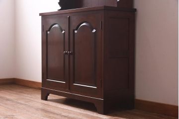 中古　松本民芸家具　#36型皿棚　品のある佇まいが素敵な食器棚(カップボード、収納棚、飾り棚)(定価36万円)(R-039628)