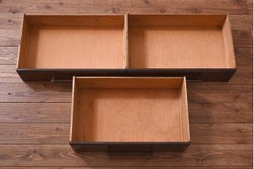 ヴィンテージ家具　イギリスビンテージ　オーク材　カントリースタイルにぴったりなサイドチェスト(引き出し)(R-039630)