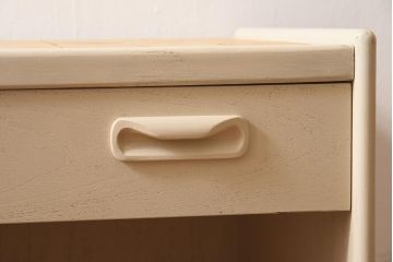 ヴィンテージ家具　イギリスビンテージ　G-PLAN(ジープラン)　タイルトップがおしゃれなペイントキャビネット(R-039631)