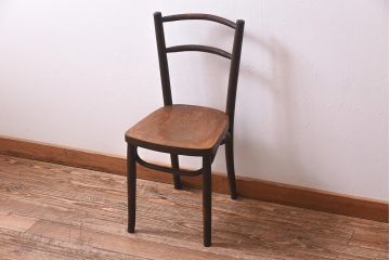 アンティーク家具　イギリスアンティーク　座面の装飾が目をひく素朴な佇まいのベントウッドチェア(ダイニングチェア、イス、板座チェア)(R-039637)