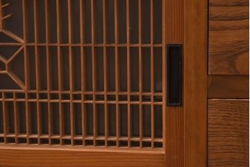 ラフジュ工房オリジナル　古建具リメイク　五七の桐紋　組子　上品な和の雰囲気が魅力的なテレビ台(ローボード、収納棚、テレビボード、書院戸)(R-039640)