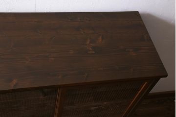 ラフジュ工房オリジナル　古建具リメイク　繊細な雰囲気漂う組子書院戸のキャビネット(戸棚、リビングボード)(R-039666)