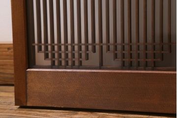 ラフジュ工房オリジナル　古建具リメイク　繊細な雰囲気漂う組子書院戸のキャビネット(戸棚、リビングボード)(R-039666)