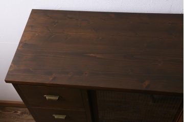 ラフジュ工房オリジナル　古建具リメイク　繊細な雰囲気漂う組子書院戸のキャビネット(戸棚、リビングボード)(R-039666)