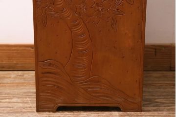 中古　伝統工芸　軽井沢彫り　桜の彫りが美しい小引き出し(R-039673)