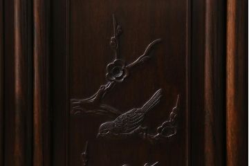 中古　民芸家具　漆塗り　紫檀材　大阪唐木指物　中澤唐木　紫峰作　職人こだわりの上質な飾り棚(茶棚、戸棚、収納棚)(R-039683)