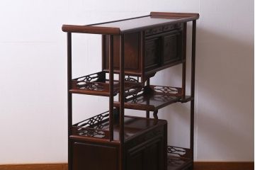 中古　民芸家具　漆塗り　紫檀材　大阪唐木指物　中澤唐木　紫峰作　職人こだわりの上質な飾り棚(茶棚、戸棚、収納棚)(R-039683)