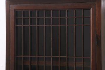 ラフジュ工房オリジナル　古建具リメイク　鉄脚付き　上品な組子の作りが風情漂う戸棚(書院戸、収納棚)(R-039684)